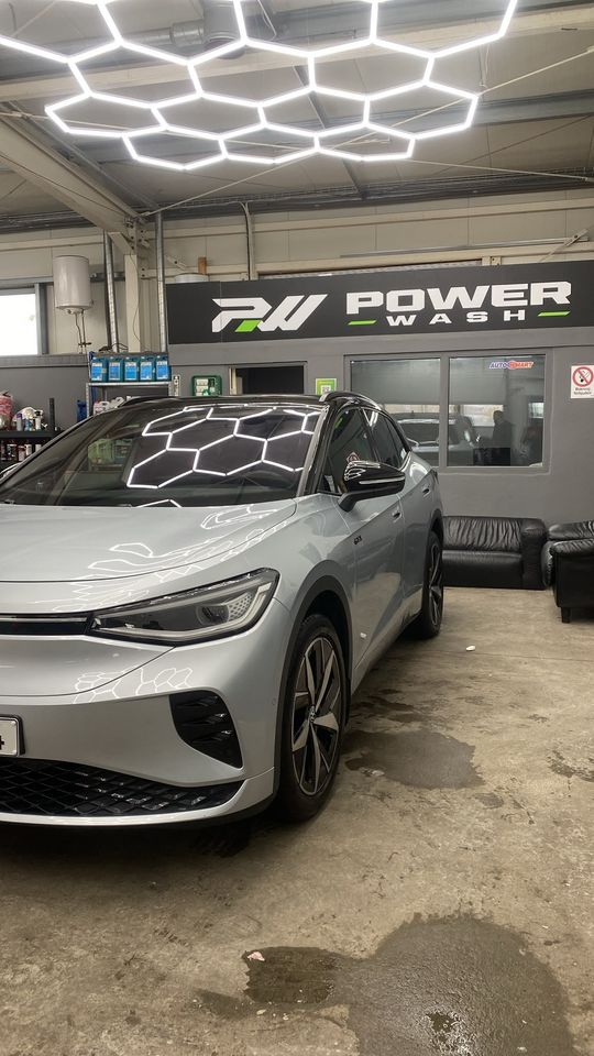 Biltvätt av Volkswagen ID4-GTX hos PowerWash i Landskrona – bild 01